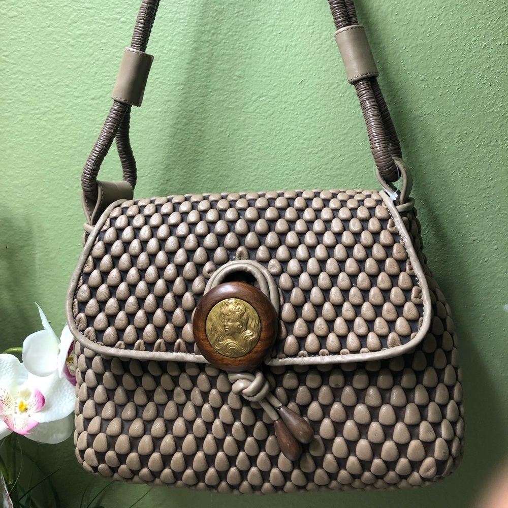 - Vintage Tissa Fontaneda purse